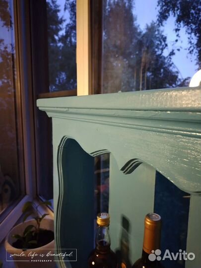 Винная полка из массива дерева