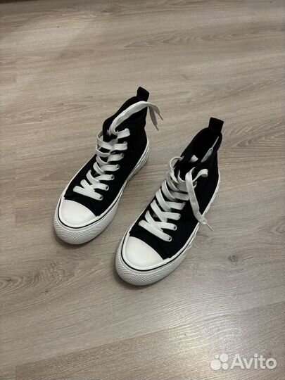 Продам кеды