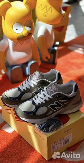 Кроссовки New Balance 990 v3