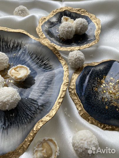 Набор блюдо и подставки из эпоксидной смолы