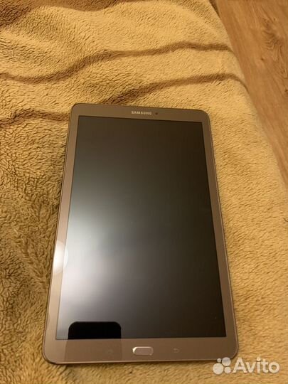 Планшет Samsung Galaxy tab E