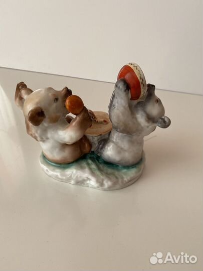 Статуэтка чернильница