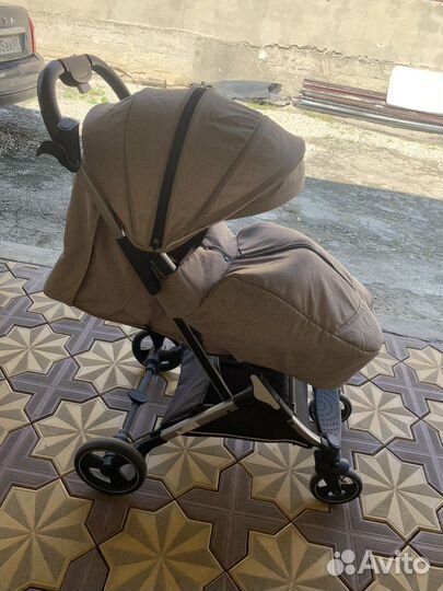 Прогулочная коляска luxmom