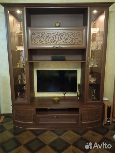 Стенка в гостиную