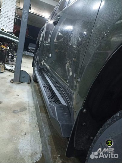 Силовые пороги амз для Toyota Land Cruiser 200