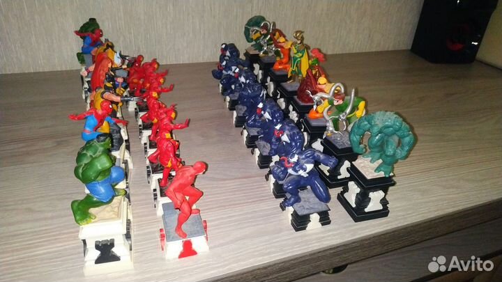 Шахматные фигуры Marvel