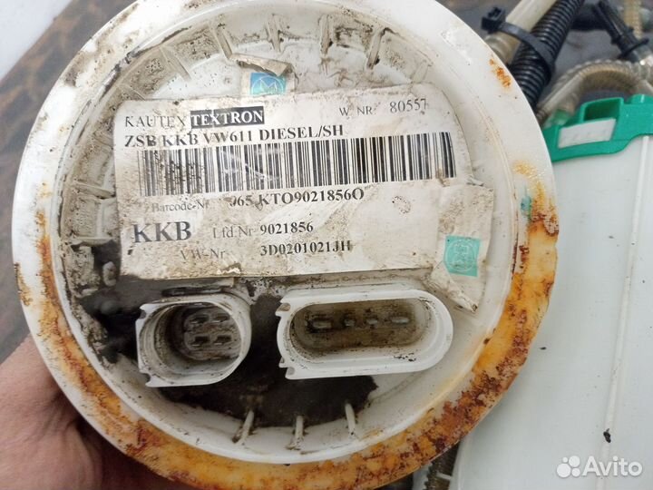 Насос топливный левый Volkswagen Phaeton