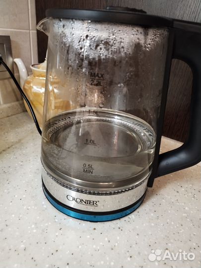 Электрический чайник 2,2 литра