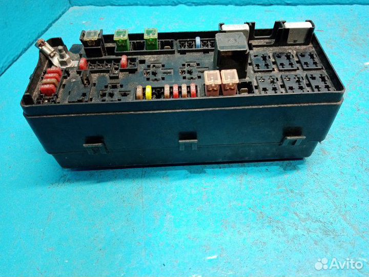 Блок предохранителей Chrysler 300C