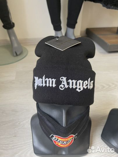 Головные уборы. Шапка Palm Angels черная