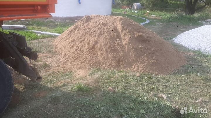 Щебень гравийный, песок