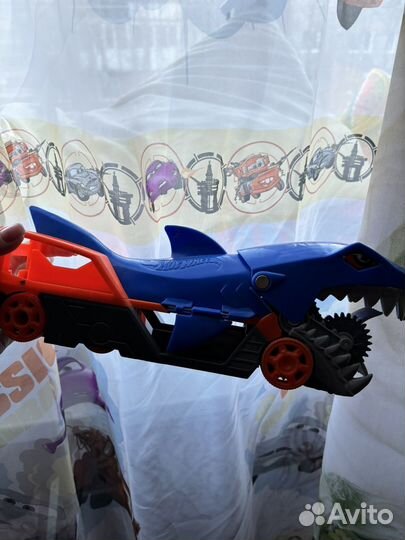 Hot wheels трек акула