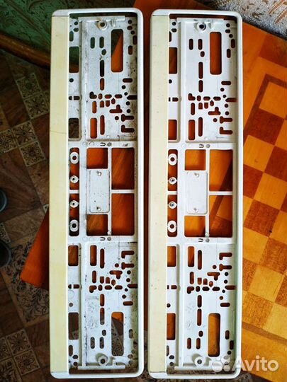 Рамки для автомобильных номеров