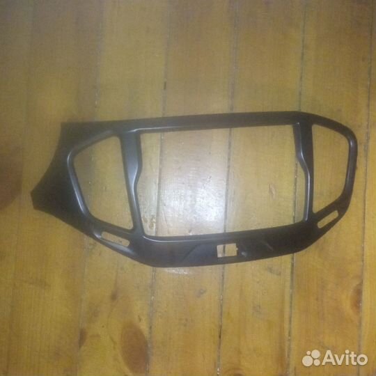 Магнитола Веста штатная +рамка глянцевая