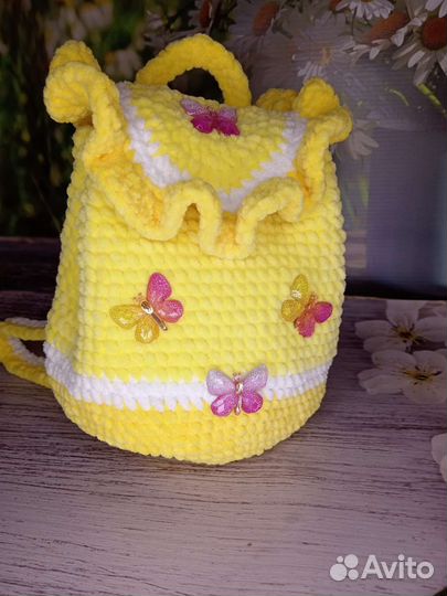 Вязаный рюкзак детский