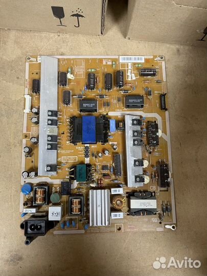 Телевизор Samsung UE50F6100AK в разбор