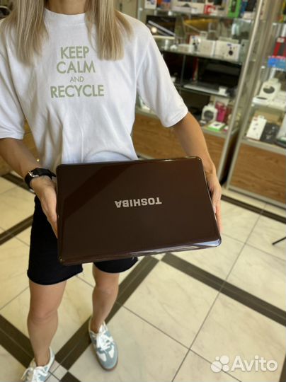 Ноутбук toshiba