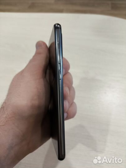 Xiaomi Mi 9 SE, 6/64 ГБ