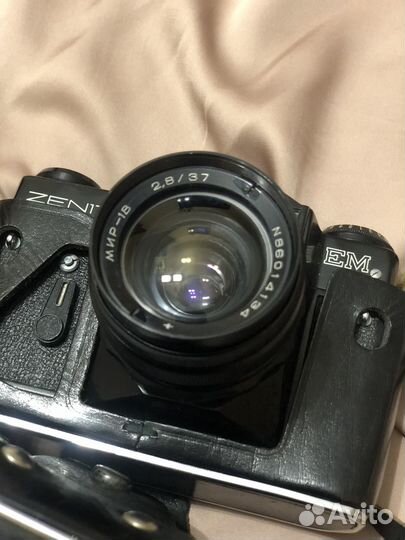 Плёночный фотоаппарат zenit EM