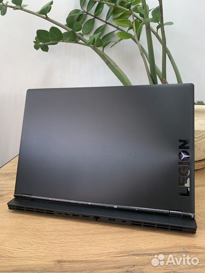 Lenovo legion y540 15irh i5-9300 gtx1650