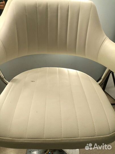 Кресло для парикмахера / визажиста