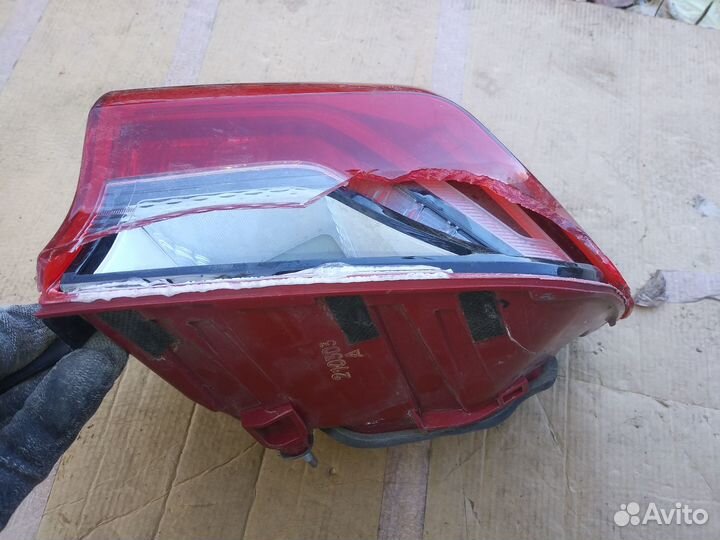 Фонарь задний правый Kia K5