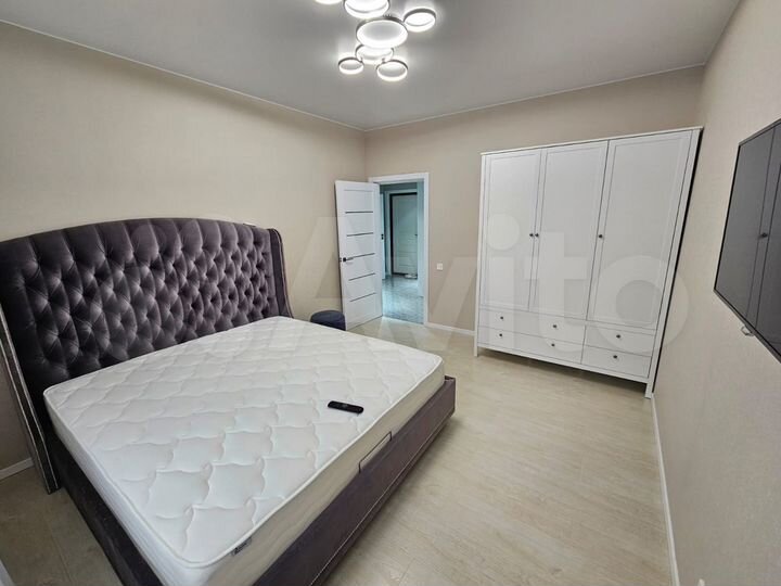 2-к. квартира, 64 м², 2/17 эт.