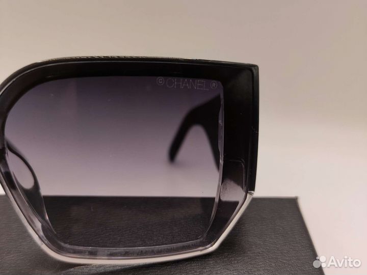 Солнцезащитные очки женские chanel