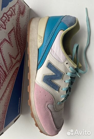 Кроссовки женские new balance