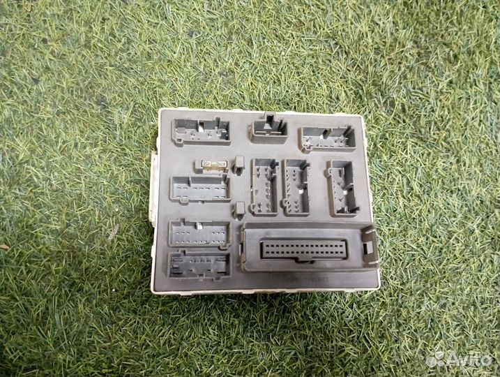 Блок предохранителей Ford Focus 1 хетчбек 5дв. 1.4