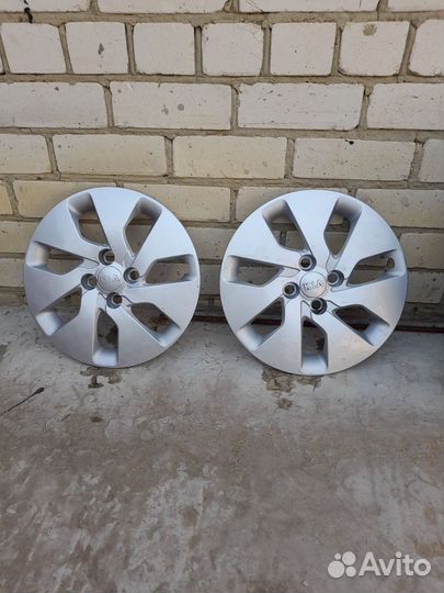 Колпаки r15 на KIA rio
