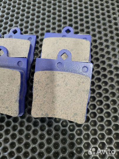 Колодки тормозные задние w203
