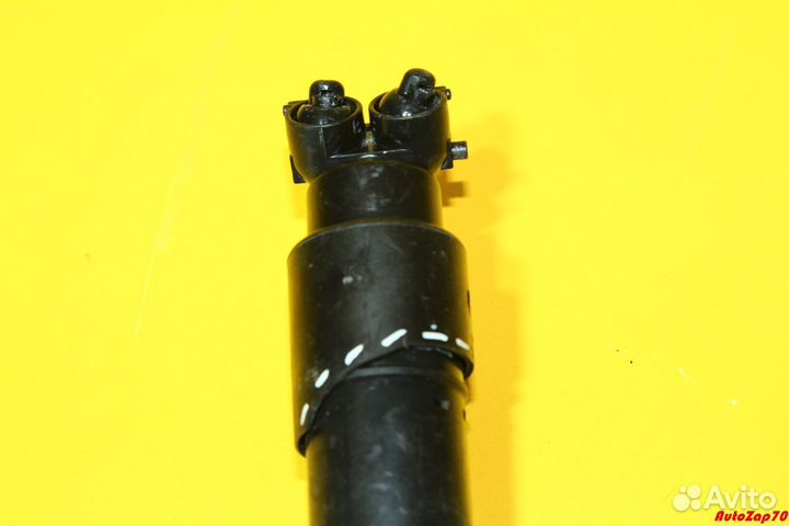 VW Touareg Форсунка омывателя фары