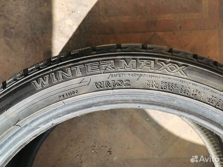 Dunlop Winter Maxx WM02 225/45 R18 95T