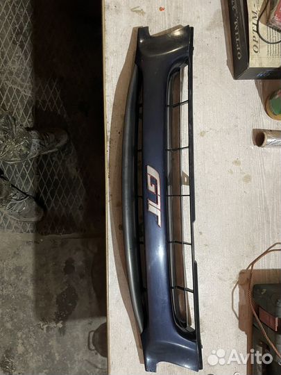 Решетка радиатора toyota caldina gt-t st215w