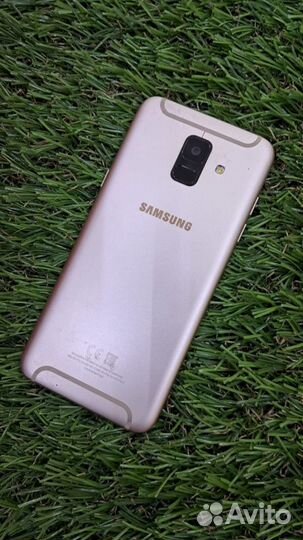 Samsung Galaxy A6, 4/32 ГБ