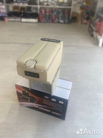 Подлокотник универсальный