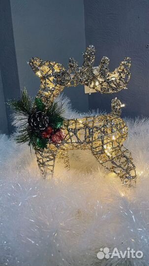 Новогодний олень