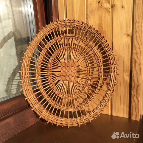 Поднос плетеный