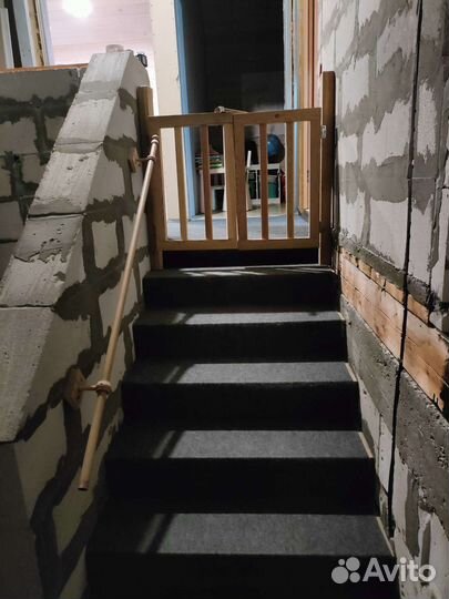 Ограждение на лестницу