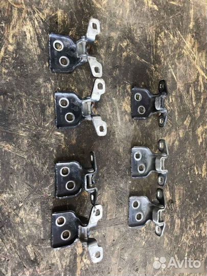 Петли дверей Renault Logan 1 седан 1 2008