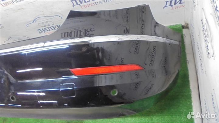 Отражатель в бампер задний правый VW Passat CC 20