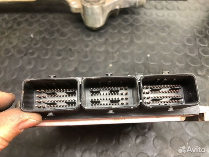 Блок управления двс land Rover Freelander 2