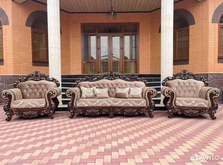 Диван в офис