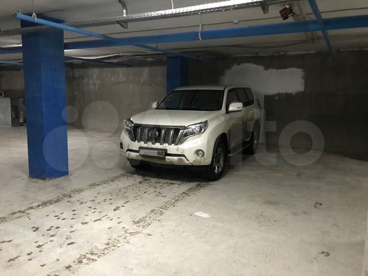 Машиноместо, 18 м²