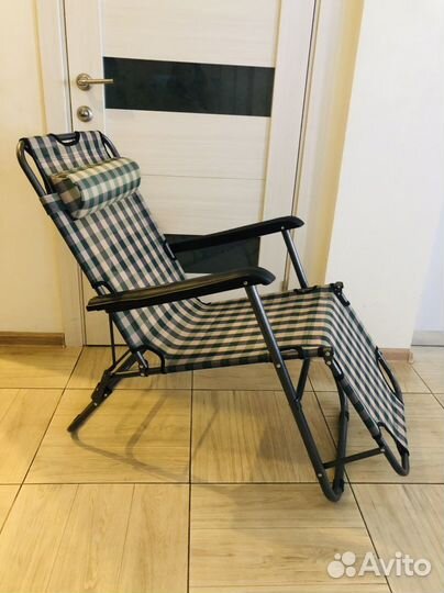 Шезлонг складной новый в наличии