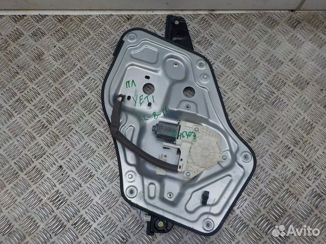 Стеклоподъемник Skoda Yeti 2009