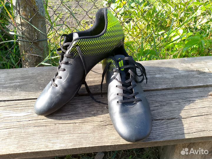 Футбольные бутсы demix