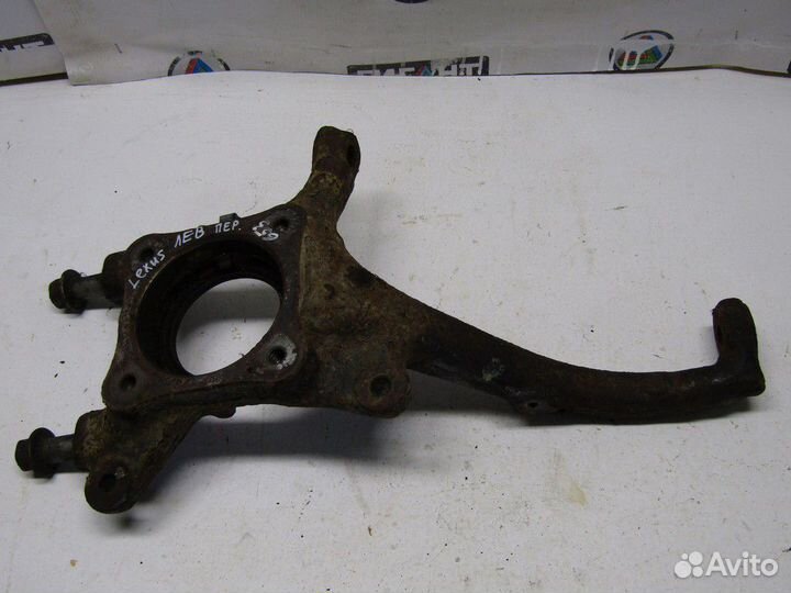 Кулак поворотный передний левый LX 570 2007