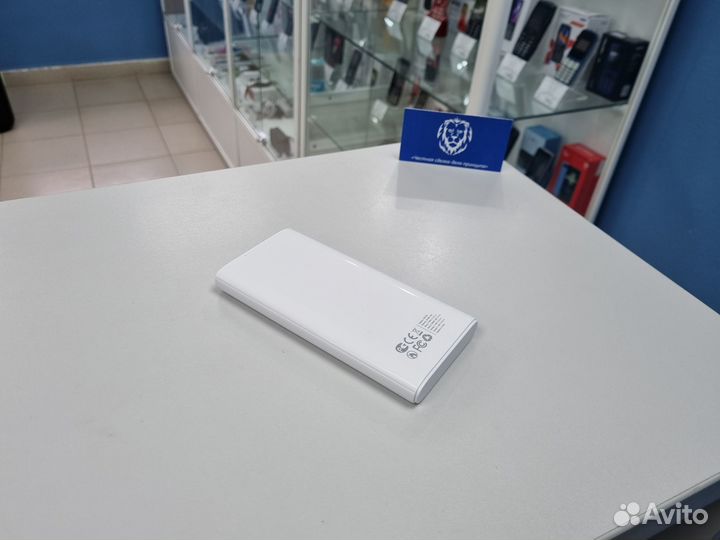 Портативный аккумулятор amfox 10.000 новый (вр80)